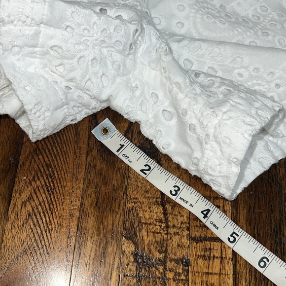 INC white eyelet romper shorts
with stretch waist button front ruffle details M - Picture 8 of 13